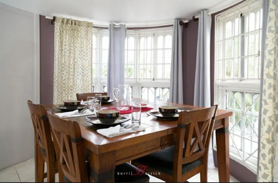 Serenity Villa Κίνγκστον