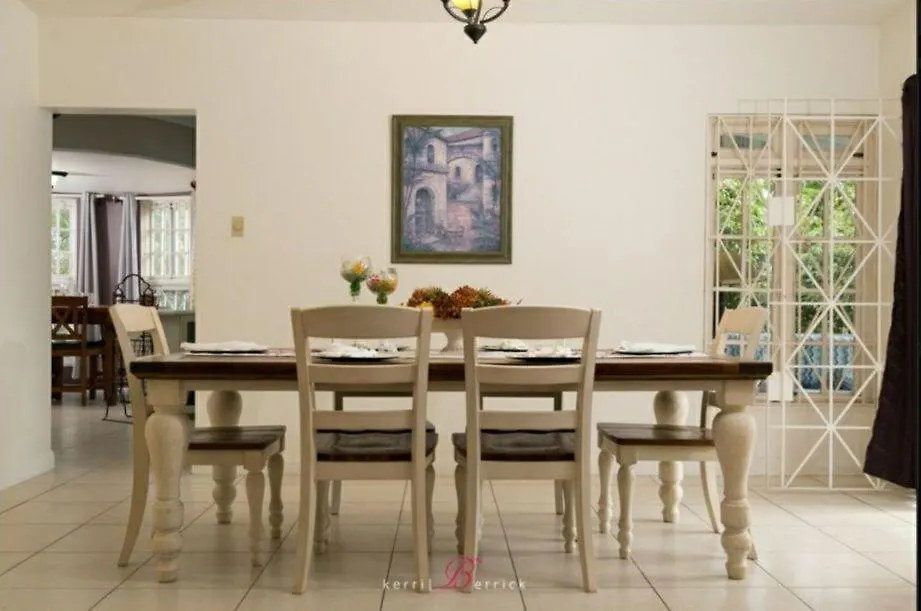 Serenity Villa Κίνγκστον