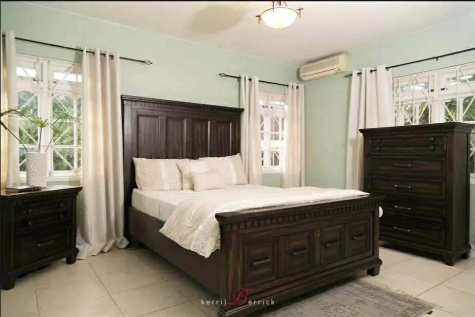 Serenity Villa Κίνγκστον